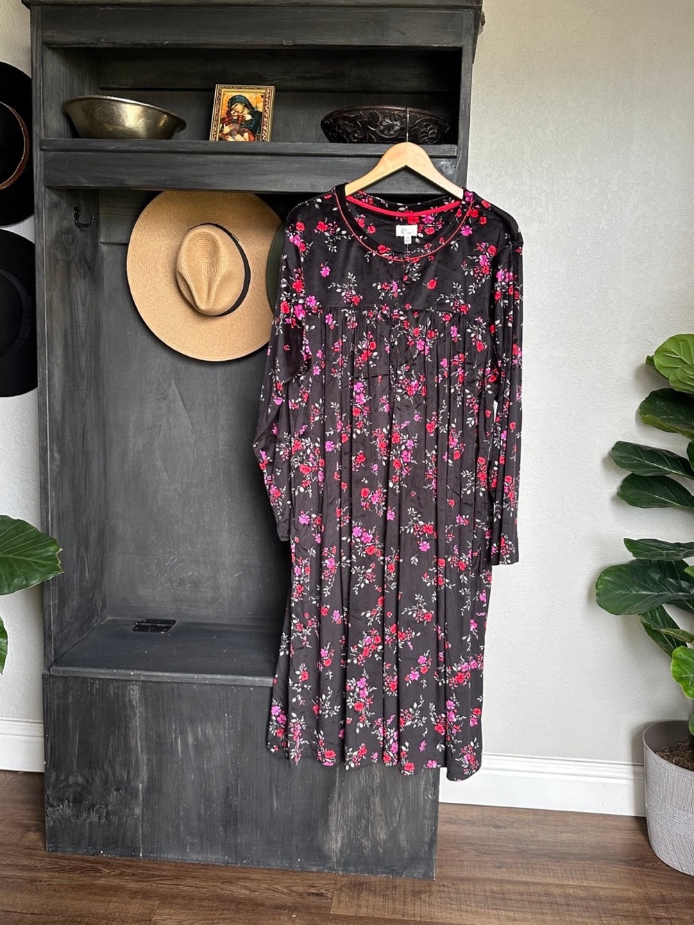 Womens Plus Size Pajamas - Velour Midi Nightgown Long Sleeve Half Button 4X